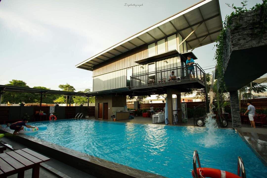 Kluang Container Swimming Pool Hotel Exterior foto